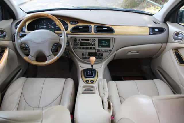 Jaguar S-Type (1999) thumbnail 5