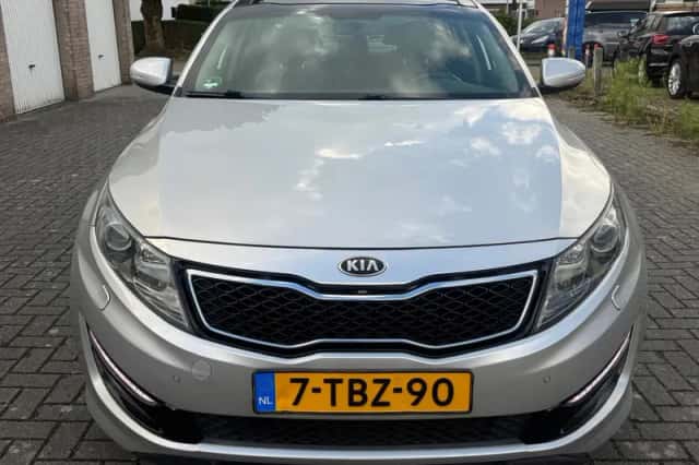 Kia Optima (2013) thumbnail 4