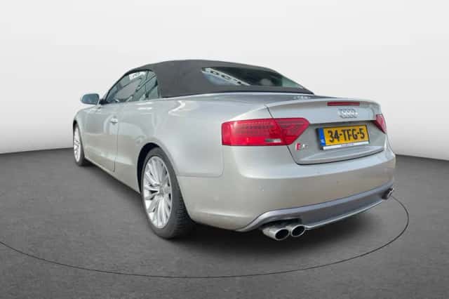 Audi A5 (2012) thumbnail 3