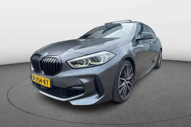 BMW 1-Serie (2021) thumbnail 1