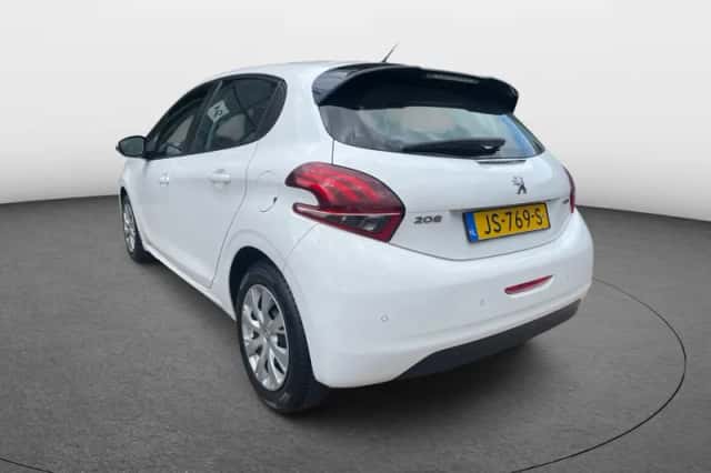 Peugeot 208 (2016) thumbnail 3