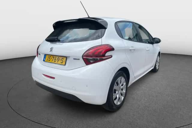 Peugeot 208 (2016) thumbnail 4