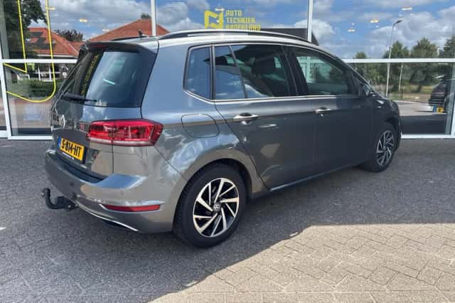 Volkswagen Golf Sportsvan (2019) thumbnail 4