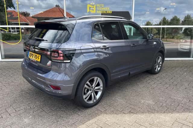 Volkswagen T-Cross (2023) thumbnail 4