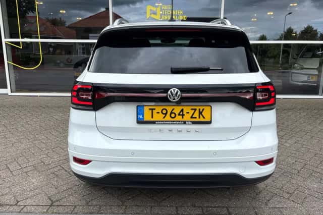Volkswagen T-Cross (2019) thumbnail 6