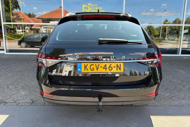 Škoda Superb (2023) thumbnail 6