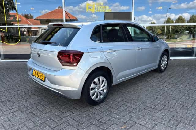 Volkswagen Polo (2018) thumbnail 4