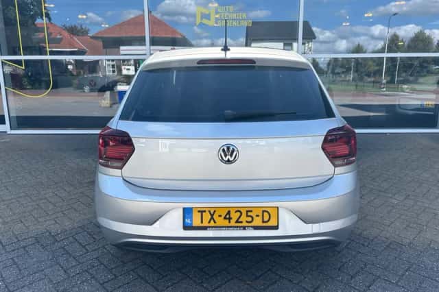 Volkswagen Polo (2018) thumbnail 6