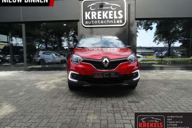 Renault Captur (2018) thumbnail 2