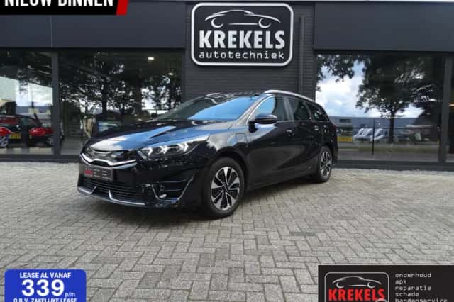 Kia Ceed Sportswagon (2022) thumbnail 1