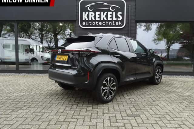 Toyota Yaris Cross (2024) thumbnail 5