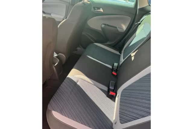 Opel Crossland X (2019) thumbnail 5