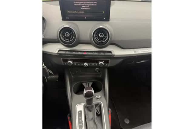 Audi Q2 (2023) thumbnail 3