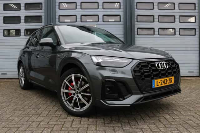 Audi Q5 (2021) thumbnail 1