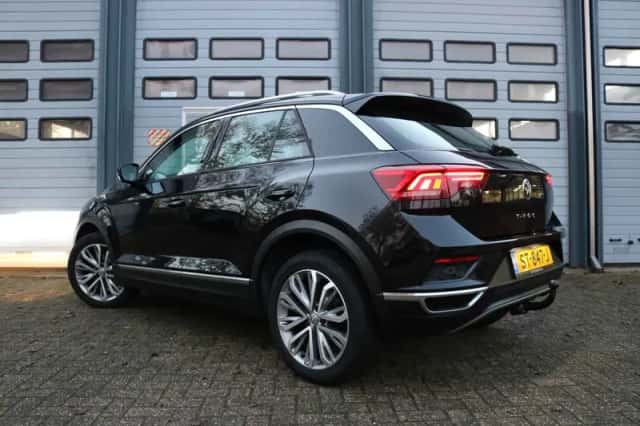 Volkswagen T-Roc (2018) thumbnail 4