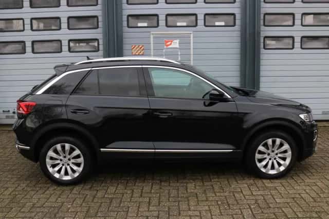 Volkswagen T-Roc (2020) thumbnail 4