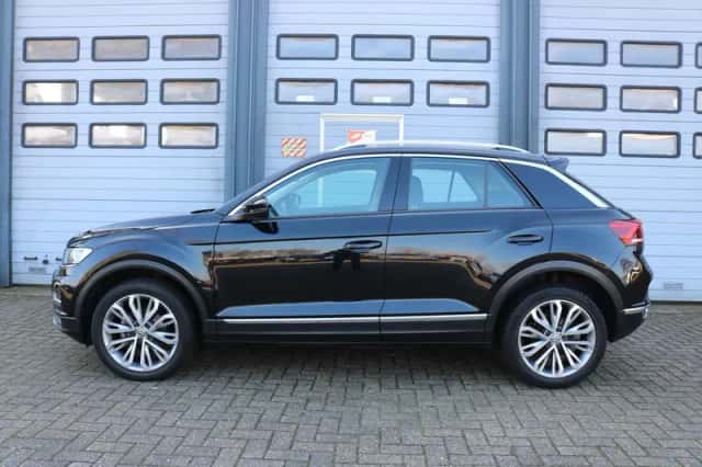 Volkswagen T-Roc (2019) thumbnail 4