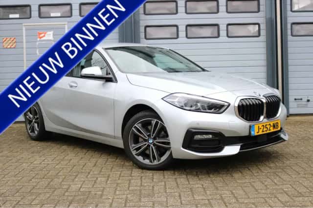 BMW 1-Serie (2020) thumbnail 1