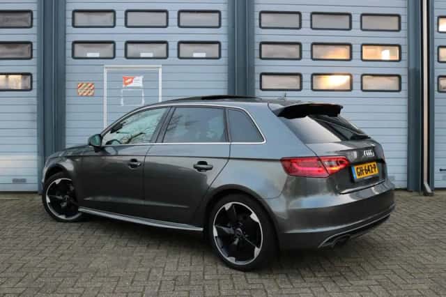 Audi A3 (2015) thumbnail 3