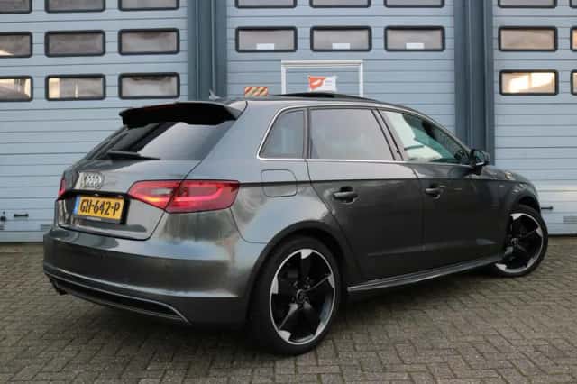 Audi A3 (2015) thumbnail 5