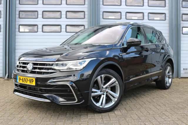 Volkswagen Tiguan (2022) thumbnail 2