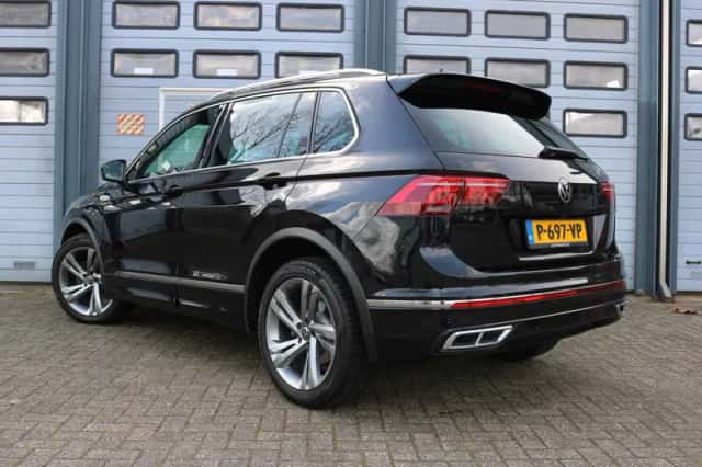 Volkswagen Tiguan (2022) thumbnail 5