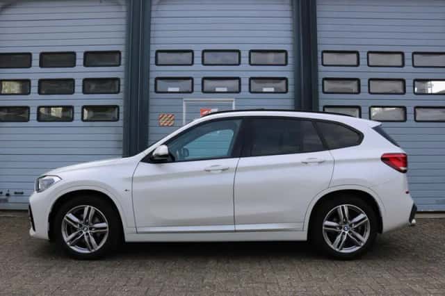 BMW X1 (2020) thumbnail 3