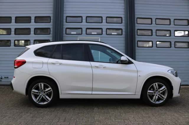 BMW X1 (2020) thumbnail 5