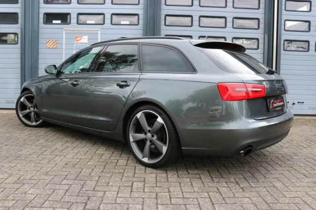 Audi A6 (2013) thumbnail 3