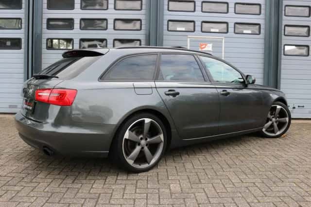 Audi A6 (2013) thumbnail 5