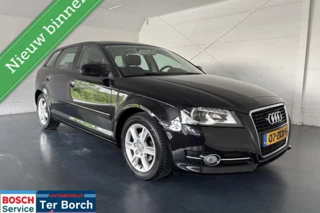 Audi A3 (2013) thumbnail 1