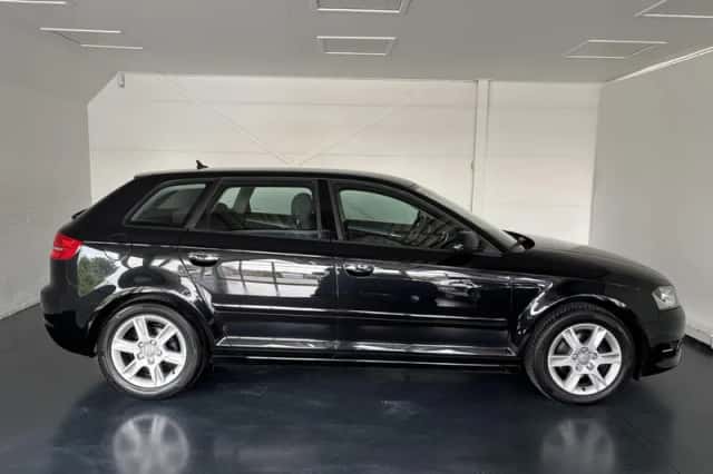 Audi A3 (2013) thumbnail 5