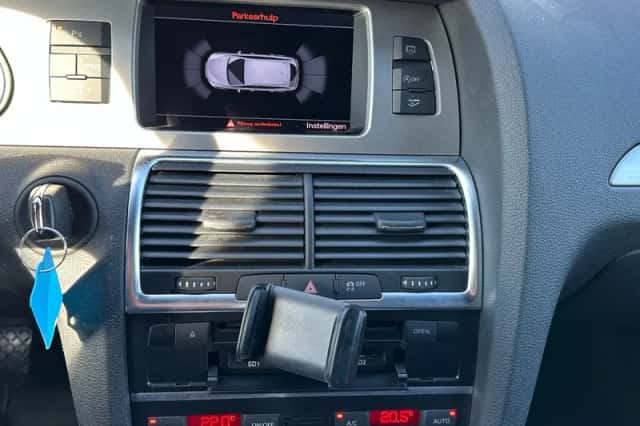 Audi Q7 (2015) thumbnail 13