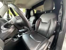 Jeep Renegade (2016) thumbnail 18