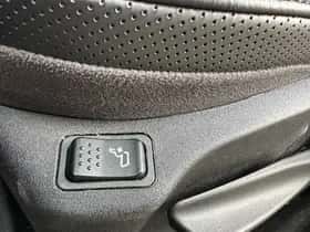 Jeep Renegade (2016) thumbnail 19