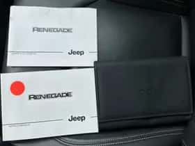 Jeep Renegade (2016) thumbnail 22