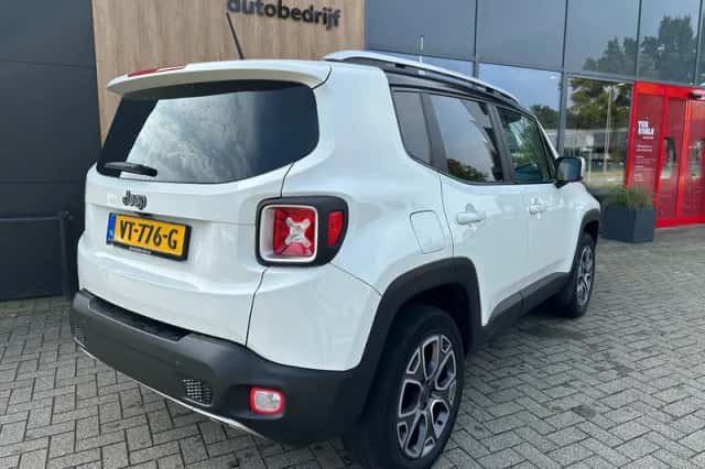Jeep Renegade (2016) thumbnail 6