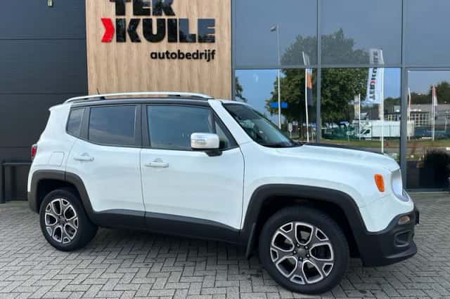 Jeep Renegade (2016) thumbnail 8