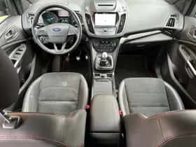Ford Kuga (2018) thumbnail 18