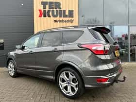 Ford Kuga (2018) thumbnail 3