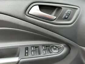 Ford Kuga (2018) thumbnail 9