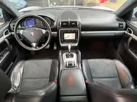 Porsche Cayenne (2008) thumbnail 11