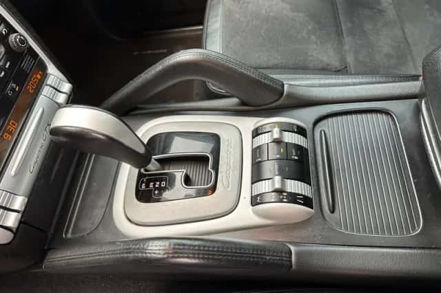 Porsche Cayenne (2008) thumbnail 16