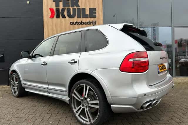 Porsche Cayenne (2008) thumbnail 3