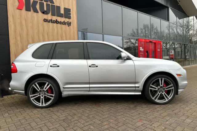 Porsche Cayenne (2008) thumbnail 6