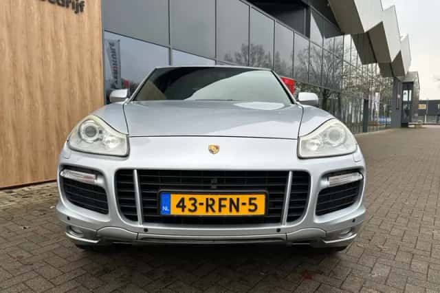 Porsche Cayenne (2008) thumbnail 8