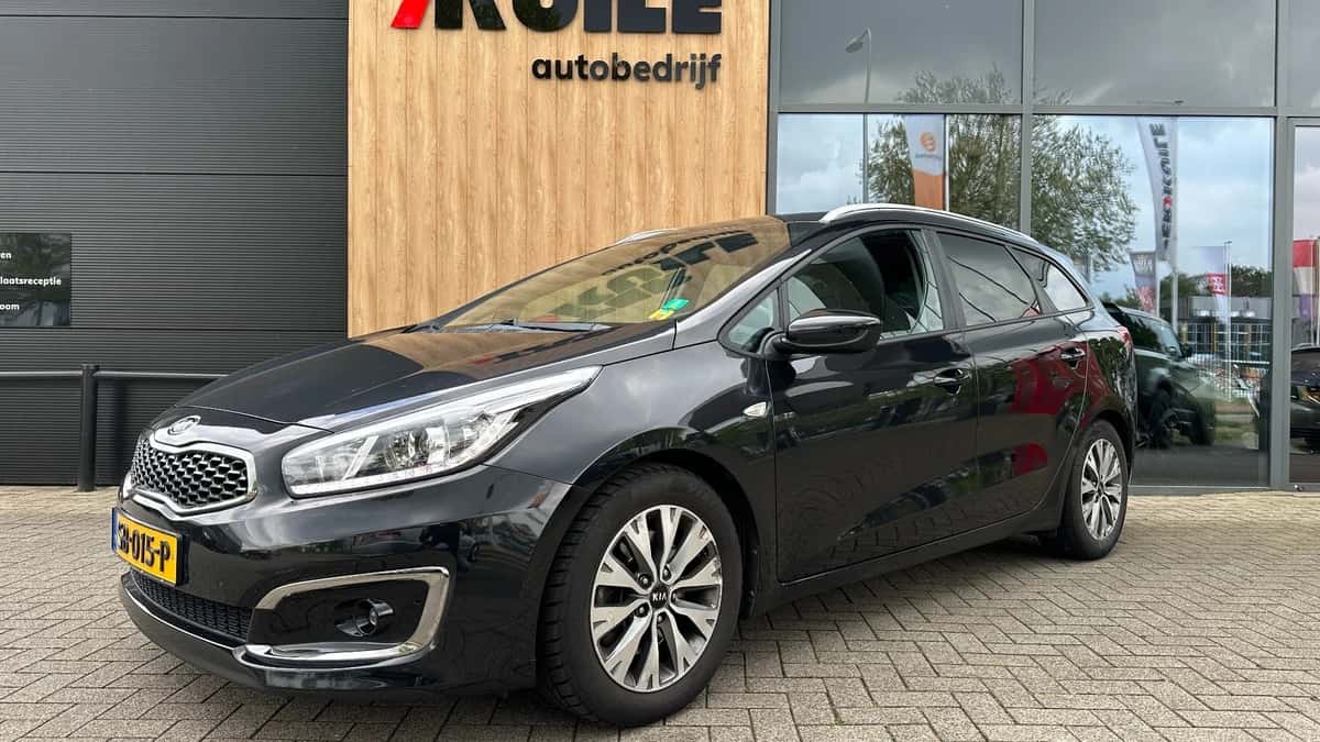 Kia Ceed (2018) — foto 1