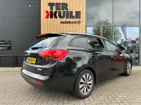 Kia Ceed (2018) thumbnail 5