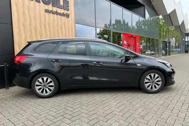 Kia Ceed (2018) thumbnail 6
