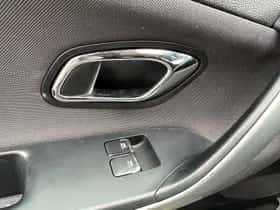 Kia Ceed (2018) thumbnail 9